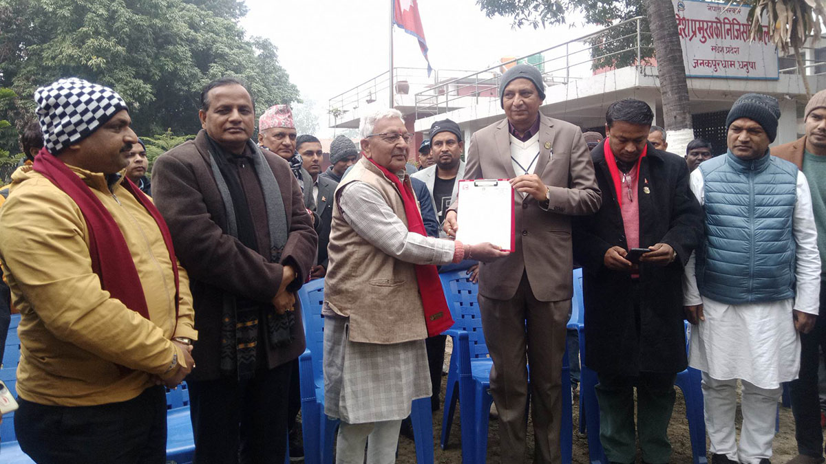 ६३ सांसदको समर्थनमा सरोजकुमार यादव मधेश प्रदेशको मुख्यमन्त्री नियुक्त 